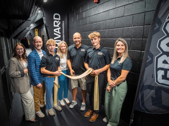 Inauguration des nouveaux vestiaires de hockey du Graal : un milieu de vie modernisé au service de nos élèves